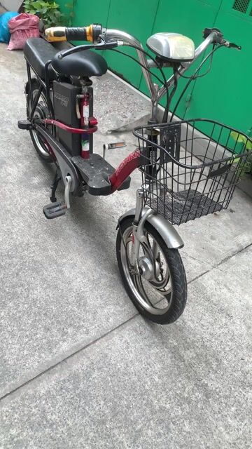 Xe đạp điện màu đỏ gia đình đang dùng.bảo quản kỷ. Mua bán Xe điện tại Quận 11 Tp Hồ Chí Minh được đăng bởi Nhã hình 1