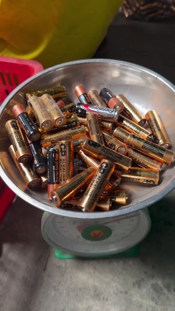 Pin  cân kg. Mua bán Đồ chuyên dụng, Giống nuôi trồng tại Thành phố Thủ Đức Tp Hồ Chí Minh được đăng bởi Phúcomputer Đồ củ Phú Quý hình 1