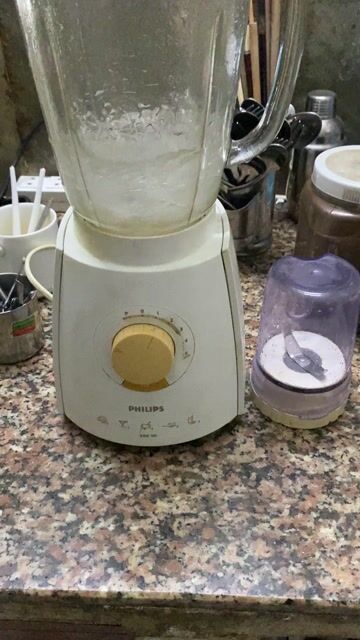 Máy xay sinh tố Philips HR2071. Mua bán Bếp, lò, đồ điện nhà bếp tại Quận Gò Vấp Tp Hồ Chí Minh được đăng bởi Ngọc hình 1