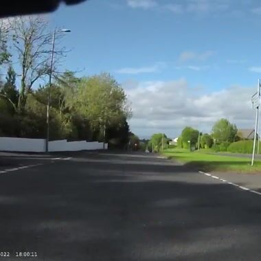 McGill Bus – 395 – Reg LO21 CMF Shared on UpRide: Abused for being in the primary position