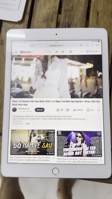 Apple iPad Air 2 64GB Vàng 4G. Mua bán Máy tính bảng tại Quận 11 Tp Hồ Chí Minh được đăng bởi Phuong hình 1