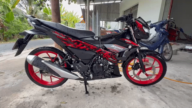 Suzuki Raider Đen, Đỏ 28000 km. Mua bán Xe máy tại Huyện Long Hồ Vĩnh Long được đăng bởi Hai lúa hình 1
