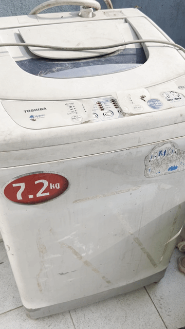 Máy giặt Toshiba 7.2kg Trắng Đã dùng. Mua bán Máy giặt tại Quận Hải Châu Đà Nẵng được đăng bởi Linh nguyen hình 1