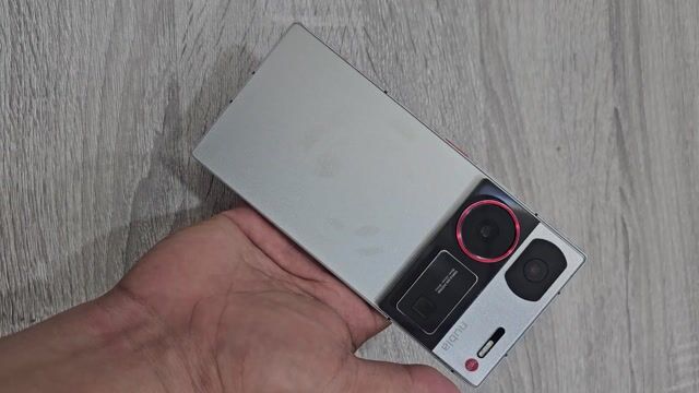 Về em Nubia Z 60 Utral zin đẹp giá rẻ trải nghiệm. Mua bán Điện thoại tại Quận Gò Vấp Tp Hồ Chí Minh được đăng bởi Cửa hàng  KGPHONE STORE hình 1