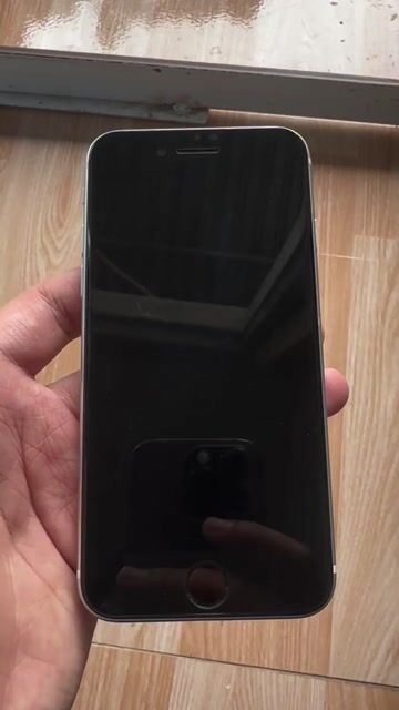 Apple iPhone SE 3 64GB Trắng A15. Mua bán Điện thoại tại Thành phố Vị Thanh Hậu Giang được đăng bởi nhật nguyễn hình 1