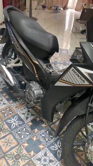 Honda Blade 110, sx 2018 chính chủ mới ít đi. Mua bán Xe máy tại Quận Bắc Từ Liêm Hà Nội được đăng bởi Thùy Nga Dương hình 1