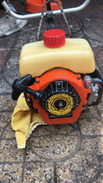Máy cắt cỏ TC-231 Cam Đen Vàng Đã sử dụng. Mua bán Đồ chuyên dụng, Giống nuôi trồng tại Quận 3 Tp Hồ Chí Minh được đăng bởi Mai hoang ha hình 1