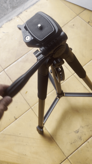 Chân quay tripod Q02. Mua bán Phụ kiện (Màn hình, Chuột...) tại Huyện Thanh Trì Hà Nội được đăng bởi Văn Tuấn hình 1