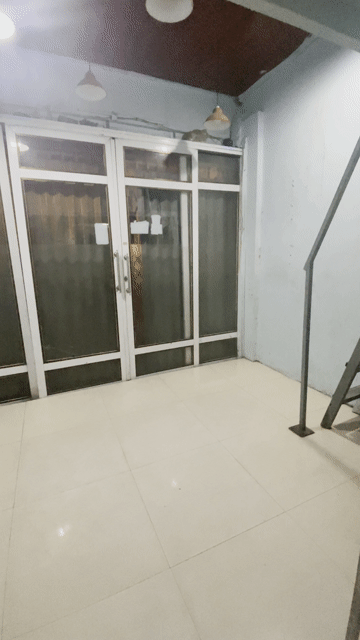 Cho thuê Văn phòng, Mặt bằng kinh doanh Mipec Xuân Thủy Quận Cầu Giấy Hà Nội diện tích 12 m² giá 5 triệu/tháng