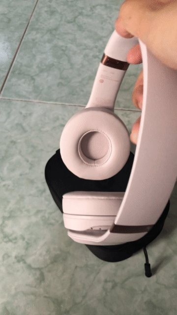 Tai nghe Beats Solo 4 hồng Mới 99%. Mua bán Tivi, Âm thanh tại Quận Tân Phú Tp Hồ Chí Minh được đăng bởi Quỳnh hình 1