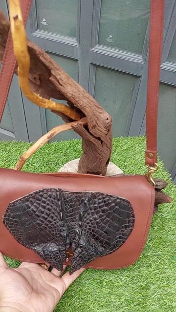 Túi tay cá. Mua bán Túi xách tại Quận Tân Phú Tp Hồ Chí Minh được đăng bởi bi bi hình 1