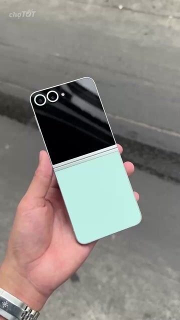 Samsung ZFlip6 Xanh mint 12GB/256GB. Mua bán Điện thoại tại Quận 10 Tp Hồ Chí Minh được đăng bởi Trần Như Ngọc hình 1