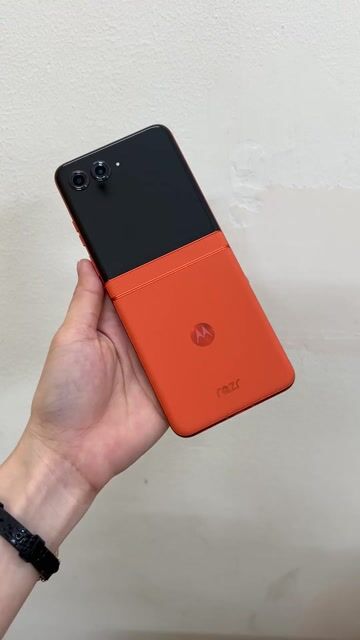 Motorola Razr 50 256GB Cam. Mua bán Điện thoại tại Quận 11 Tp Hồ Chí Minh được đăng bởi Thành Đạt Quận 11 hình 1