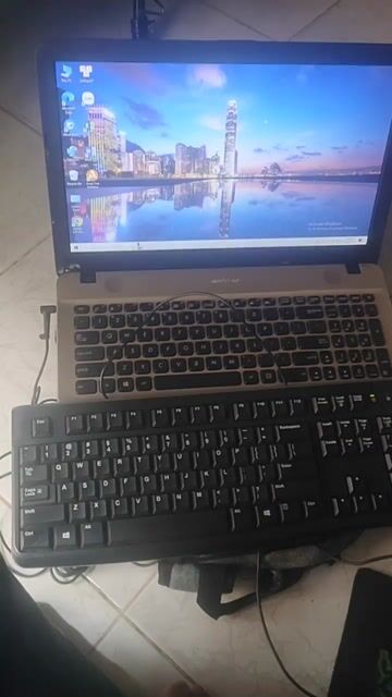 Laptop Asus Bạc Đã qua sử dụng. Mua bán Laptop tại Quận 7 Tp Hồ Chí Minh được đăng bởi Chí Phèo hình 1