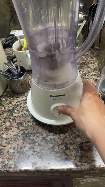 Máy xay sinh tố Panasonic MX-GM1011 Trắng. Mua bán Bếp, lò, đồ điện nhà bếp tại Quận Gò Vấp Tp Hồ Chí Minh được đăng bởi Ngọc hình 1