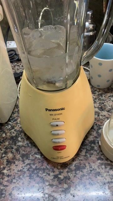 Máy xay sinh tố Panasonic MX-J210GN. Mua bán Bếp, lò, đồ điện nhà bếp tại Quận Gò Vấp Tp Hồ Chí Minh được đăng bởi Ngọc hình 1