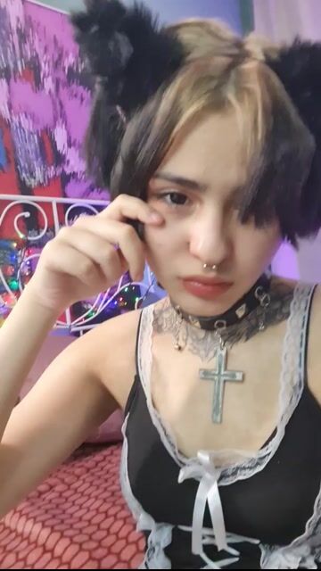 Model - Shiromi Nyan shaved