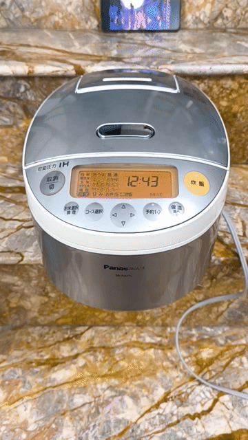 PANASONIC NỒI CƠM IH-CAO TẦN/ÁP SUẤT BI,JAPAN/100V. Mua bán Bếp, lò, đồ điện nhà bếp tại Quận Hai Bà Trưng Hà Nội được đăng bởi Trần quốc tuấn hình 1