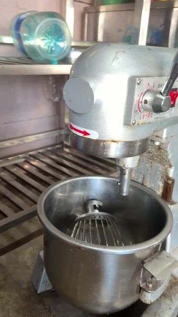 Máy trộn bột kim loại Bạc. Mua bán Bếp, lò, đồ điện nhà bếp tại Huyện Long Điền Bà Rịa - Vũng Tàu được đăng bởi Hoa Vũ hình 1