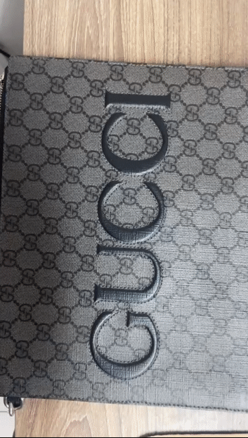 Ví cầm tay Gucci Nam Da cao cấp Đen. Mua bán Túi xách tại Thành phố Thủ Dầu Một Bình Dương được đăng bởi Lucas Lucas hình 1
