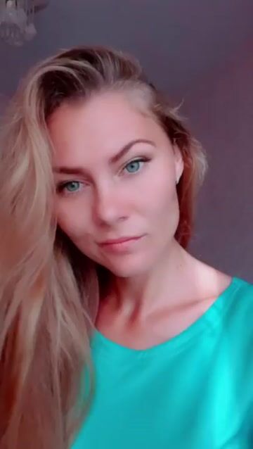 Model - Anna blueeyes