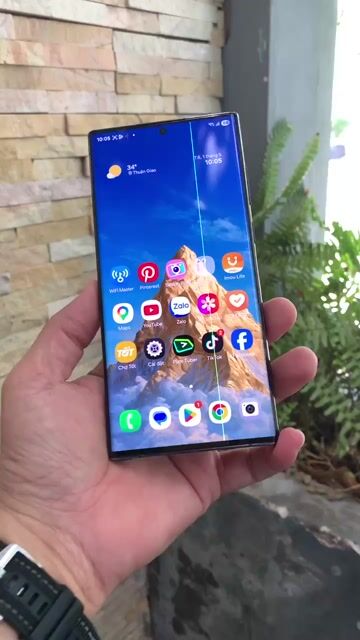 Samsung S22 Ultra chính hãng VN 2 sim vật lý. Mua bán Điện thoại tại Thành phố Thuận An Bình Dương được đăng bởi Kim Long hình 1