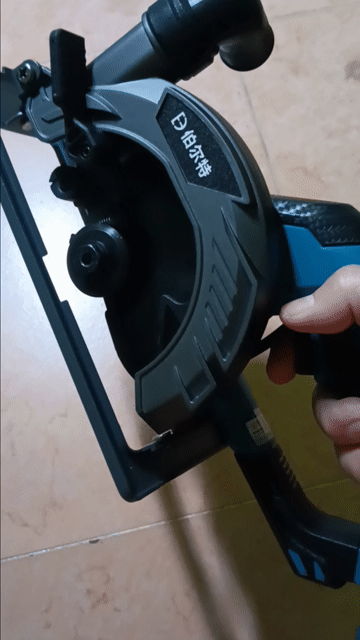 Máy cưa đĩa 150mm .MỚI 100% chân pin makita. Mua bán Đồ chuyên dụng, Giống nuôi trồng tại Quận 3 Tp Hồ Chí Minh được đăng bởi Kiên  hình 1