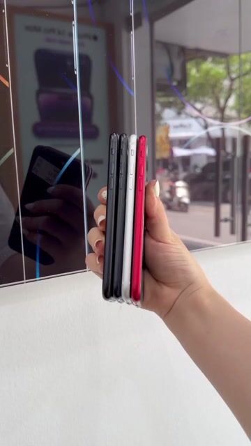Apple iPhone SE 2020 64GB 128GB zin đẹp BH 1 đổi 1. Mua bán Điện thoại tại Quận Cầu Giấy Hà Nội được đăng bởi Henry Shop hình 1