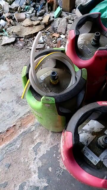 Bình ga Imoxxis Đỏ, Xanh lá 150k một cái . Mua bán Dụng cụ nhà bếp tại Quận 11 Tp Hồ Chí Minh được đăng bởi Kydieu hình 1
