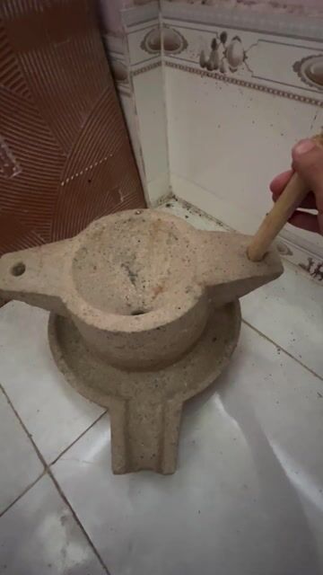 Cối đá cổ xưa. Mua bán Đồ sưu tầm, đồ cổ tại Thành phố Mỹ Tho Tiền Giang được đăng bởi Thắng hình 1