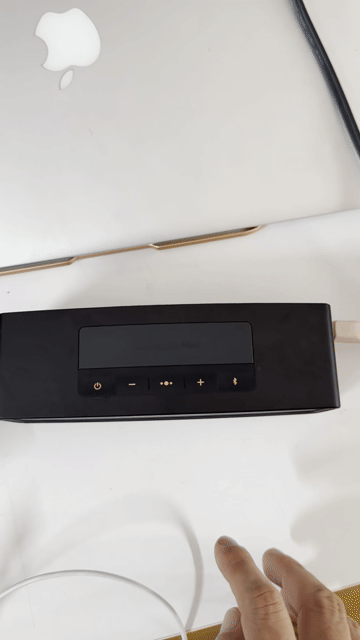 Bose soundlink Mini 1 và 2 bị lỗi pin. Mua bán Tivi, Âm thanh tại Huyện Hóc Môn Tp Hồ Chí Minh được đăng bởi LEVI hình 1