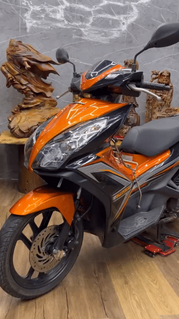 Honda Airblade chính chủ biển SG xe đẹp máy zin. Mua bán Xe máy tại Quận 7 Tp Hồ Chí Minh được đăng bởi Xe Cũ Hiếu CT hình 1