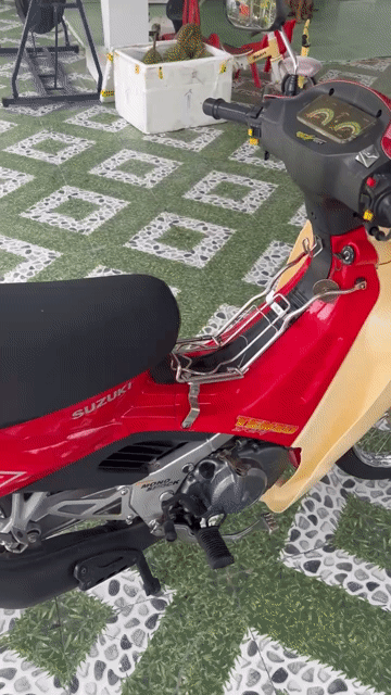 Suzuki RGV 120 Đỏ kem Côn tay. Mua bán Xe máy tại Huyện Dầu Tiếng Bình Dương được đăng bởi duy hình 1