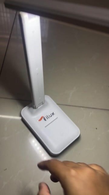 Đèn tích điện Trắng Gập gọn Type C. Mua bán Đèn tại Quận 12 Tp Hồ Chí Minh được đăng bởi Dịu Nguyễn hình 1