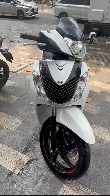 sh 150 đời 2016 lên áo ý. Mua bán Xe máy tại Quận 5 Tp Hồ Chí Minh được đăng bởi dung tran hình 1