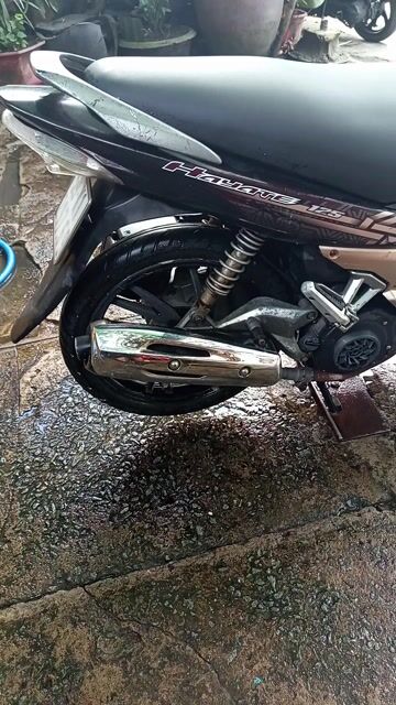 Xe máy Suzuki Hayate màu nâu đen đời 2010. Mua bán Xe máy tại Quận 11 Tp Hồ Chí Minh được đăng bởi Thanh Tú  hình 1