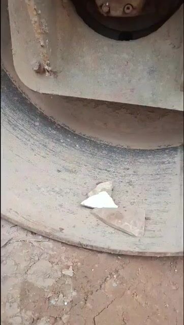 Xe lu Bomag 121AC Vàng đã sử dụng. Mua bán Phương tiện khác tại Quận Thanh Khê Đà Nẵng được đăng bởi Long vũ hình 1