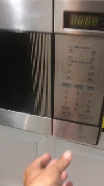 Lò vi sóng Sharp 30 lít Bạc Nhập khẩu. Mua bán Bếp, lò, đồ điện nhà bếp tại Quận 3 Tp Hồ Chí Minh được đăng bởi bảo hình 1