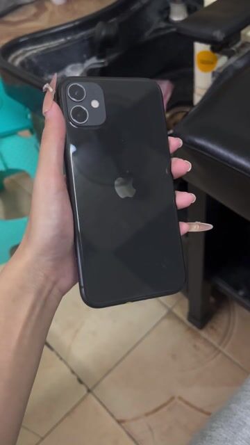Thừa máy iPhone 11 64GB Quốc tế cần bán lại ạ. Mua bán Điện thoại tại Quận Tây Hồ Hà Nội được đăng bởi luư niệm hình 1