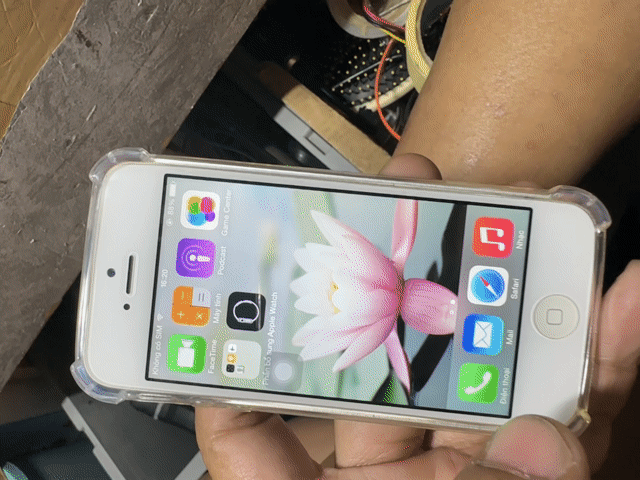 iPhone 5G ios 8.3 + 5s vỏ đỏ. Mua bán Điện thoại tại Quận Phú Nhuận Tp Hồ Chí Minh được đăng bởi Tấn hình 1