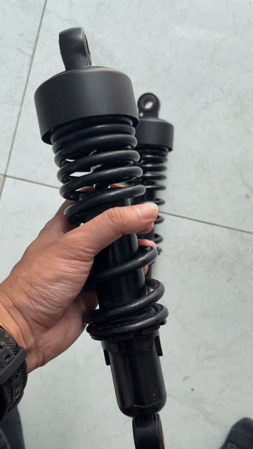 Phuộc xe máy Honda Rebel 500 Đen. Mua bán Phụ tùng xe tại Thành phố Thủ Đức Tp Hồ Chí Minh được đăng bởi Dat Vo hình 1
