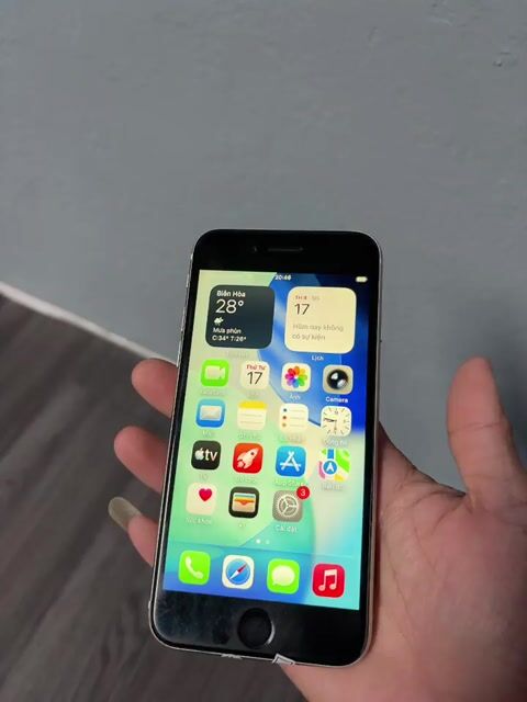 Apple iPhone SE 2020 64GB Trắng Đã sử dụng. Mua bán Điện thoại tại Thành phố Biên Hòa Đồng Nai được đăng bởi Lucas Huỳnh hình 1