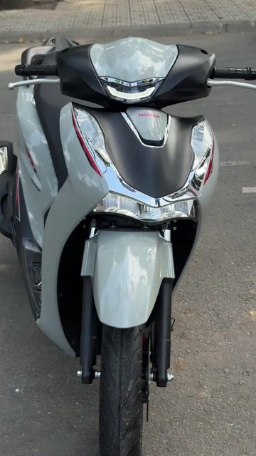 Sh 160 Abs 2024 Xám Xi Măng. Mua bán Xe máy tại Thành phố Biên Hòa Đồng Nai được đăng bởi Xe Máy Sơn Trung Duy hình 1