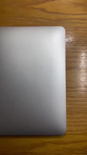 Apple MacBook Air M1 8GB/256GB Bạc Like New. Mua bán Laptop tại Huyện Thanh Trì Hà Nội được đăng bởi Hoàng Lân hình 1