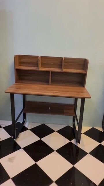 Bàn học có giá để sách, chân sắt hiện đại 1m, 1m2. Mua bán Bàn ghế tại Huyện Thanh Trì Hà Nội được đăng bởi MAI TRANG STORE hình 1