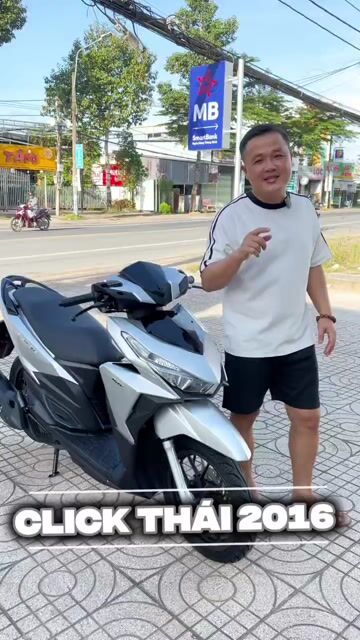 Click Thái 2016 màu xám Porsche.. Mua bán Xe máy tại Quận Ô Môn Cần Thơ được đăng bởi Trần Tùng hình 1