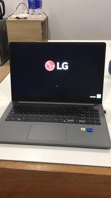 LG Gram Book còn bảo hành. Mua bán Laptop tại Thành phố Nha Trang Khánh Hòa được đăng bởi Nguyễn Huỳnh Tiên hình 1