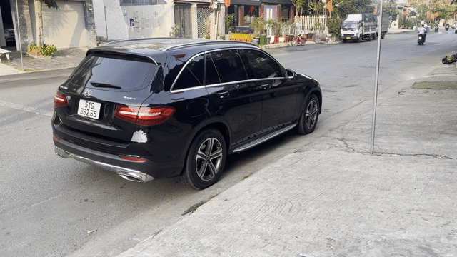 Mercedes Benz GLC Class 2018 200 AT. Mua bán Ô tô tại Thành phố Thủ Đức Tp Hồ Chí Minh được đăng bởi Năm Châu hình 1