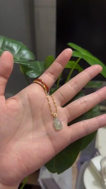 Mặt dây chuyền Phỉ thúy vàng 18k Nữ. Mua bán Phụ kiện thời trang khác tại Quận Bình Thạnh Tp Hồ Chí Minh được đăng bởi Bông xinh hình 1