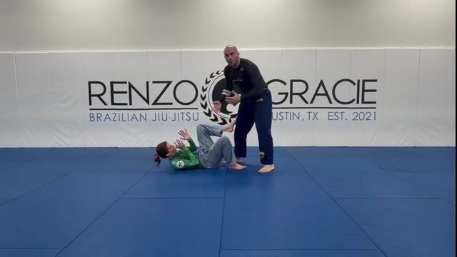 Paso 1 y 2 del Jiujitsu